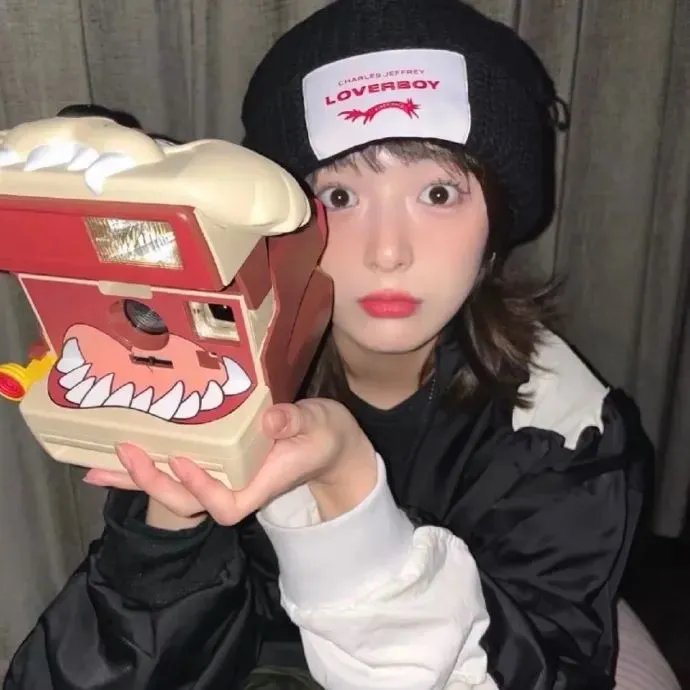 疯狂盯梢令